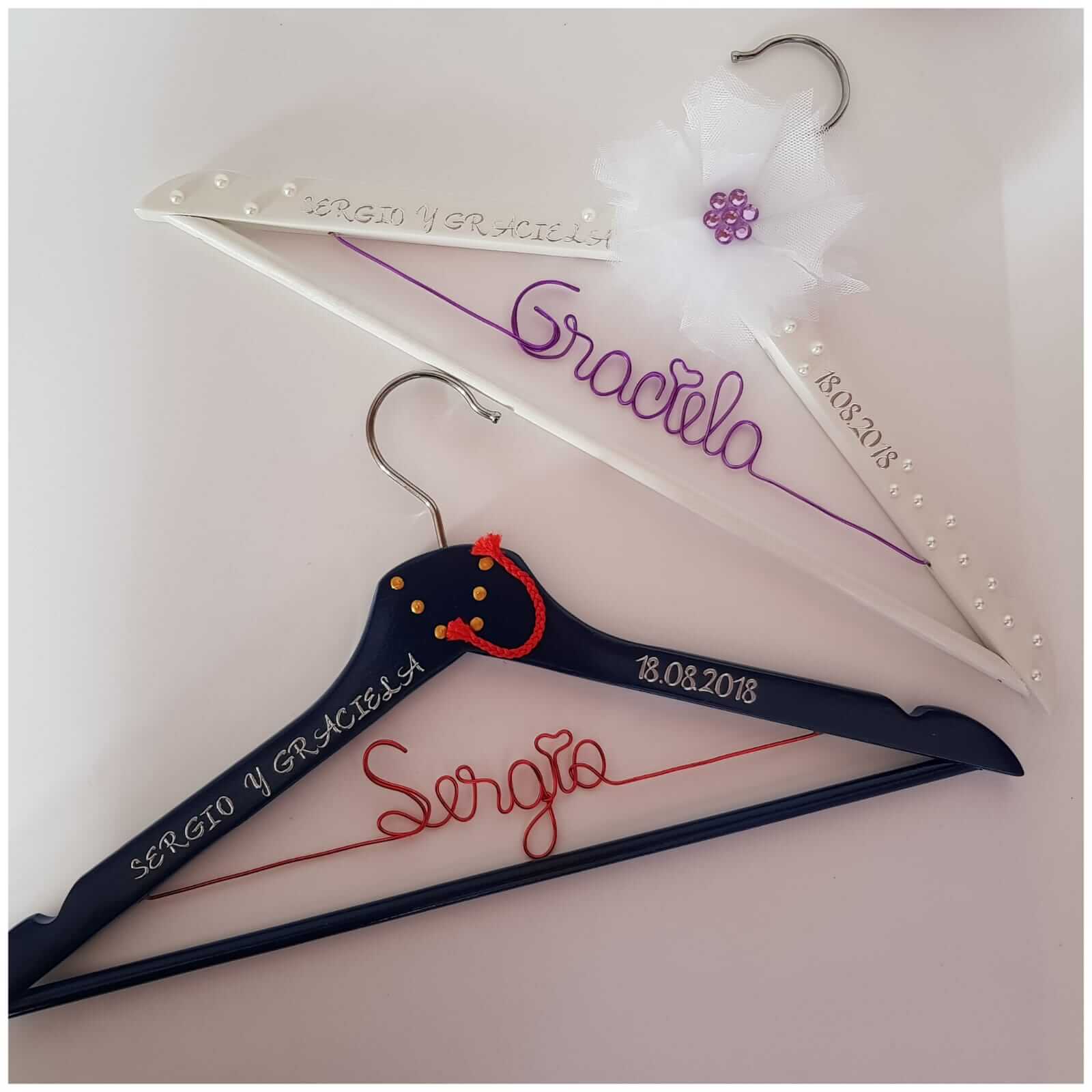 Perchas personalizadas para boda