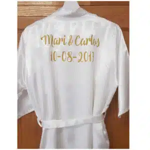 batas personalizados Batas Personalizadas Batas Personalizadas novia bata personalizada Batas Novias Originales Novias originales Bata para novias Bata Blanca