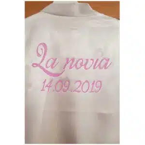 batas personalizados Batas Personalizadas Batas Personalizadas novia bata personalizada Batas Novias Originales Novias originales Bata para novias Bata Blanca