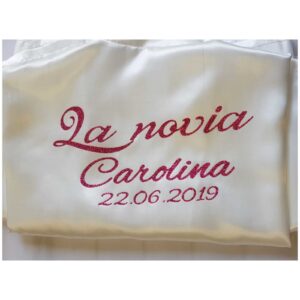 batas personalizados Batas Personalizadas Batas Personalizadas novia bata personalizada Batas Novias Originales Novias originales Bata para novias Bata Blanca