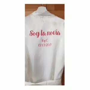 batas personalizados Batas Personalizadas Batas Personalizadas novia bata personalizada Batas Novias Originales Novias originales Bata para novias Bata Blanca