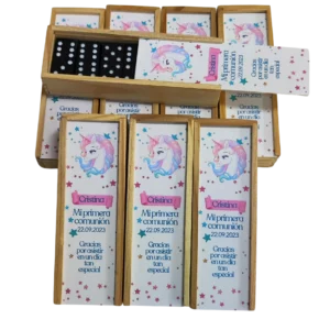 Juego Clásico de Dominó Personalizado en Madera para Comunión