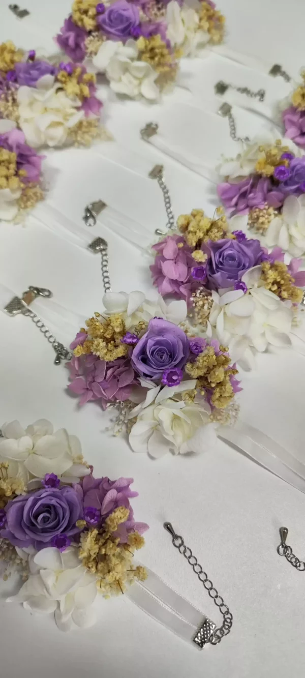 Pulsera Dama de Honor Flores Moradas y Blancas - Imagen 2