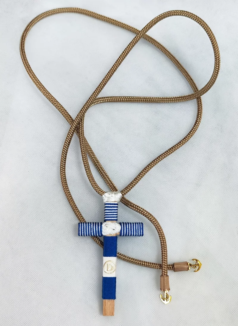 Cruz de madera para primera comunión de niño, tamaño 10 cm, personalizable.