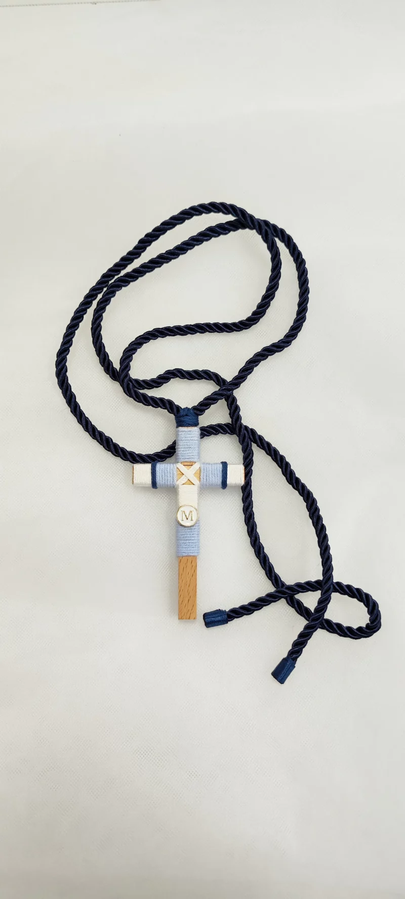 Cruz de madera para primera comunión de niño, tamaño 10 cm, personalizable.