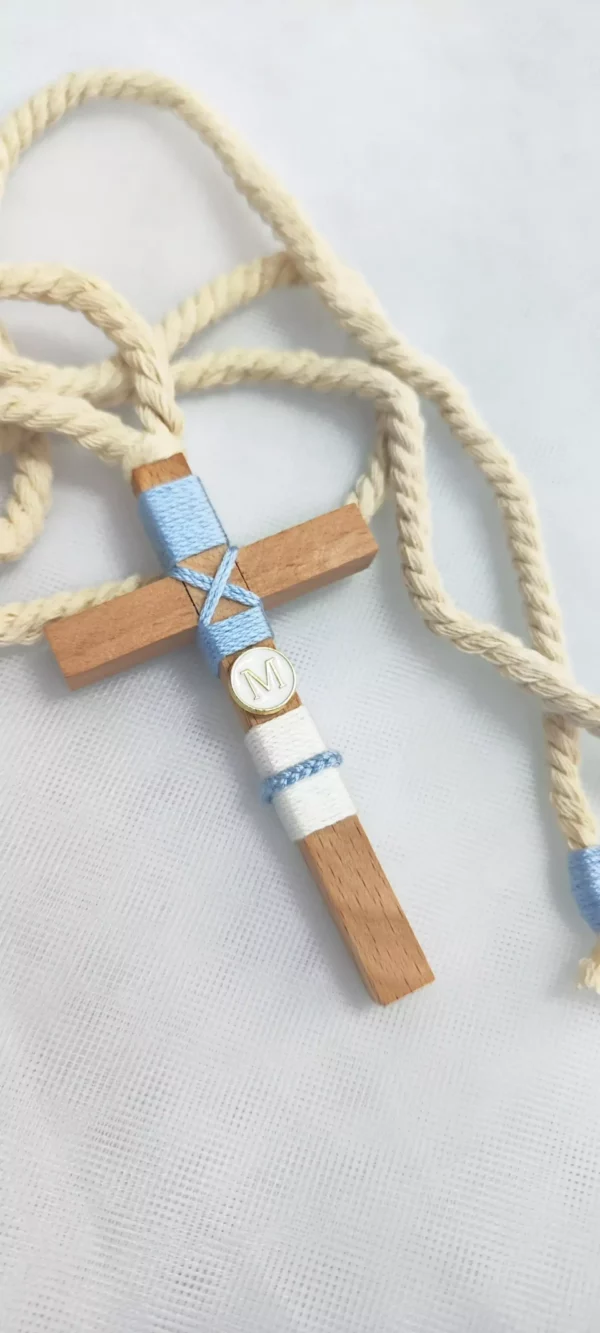 Cruz de madera para primera comunión de niño, tamaño 10 cm, personalizable.