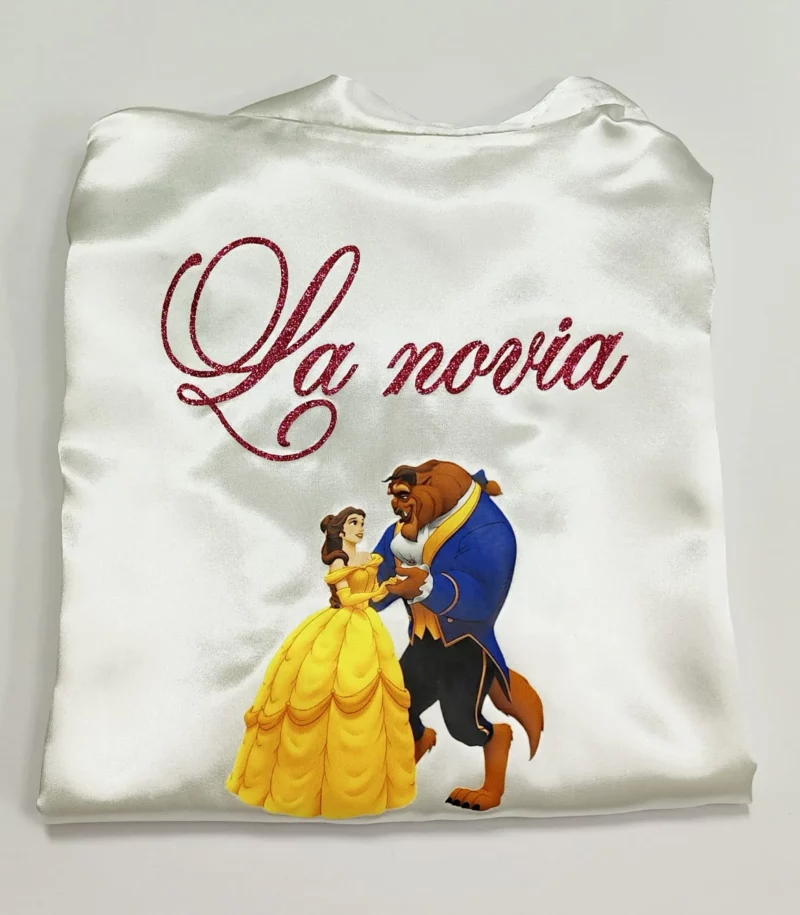 Bata de novia con impresión DTF de La Bella y la Bestia
