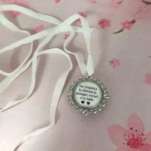 Camafeo doble cara personalizado con fotografía y cinta blanca